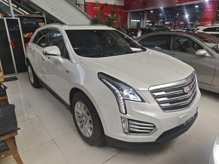 XT5 2018 28E AWD Tech photo 3