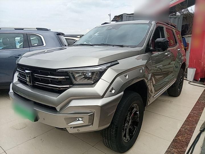 400 EV 2024 Hi4-T Off-road