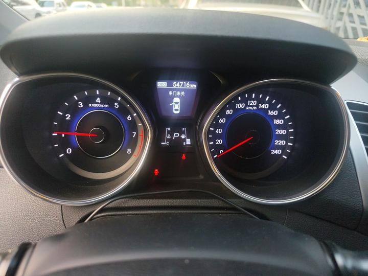 Elantra 2015 1.6L AT Premium photo 6