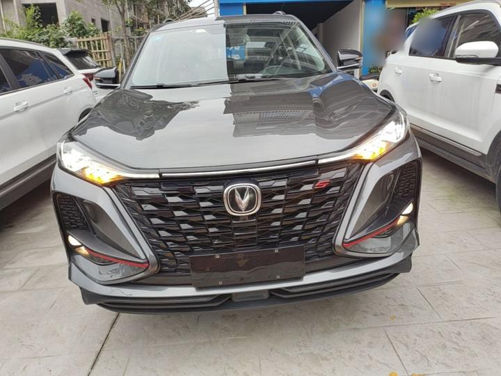CS75 PLUS 2020 1.5T AT Luxury photo 2