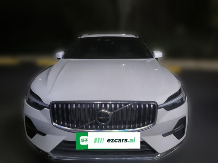 XC60 2024 B5 AWD Luxury photo 2