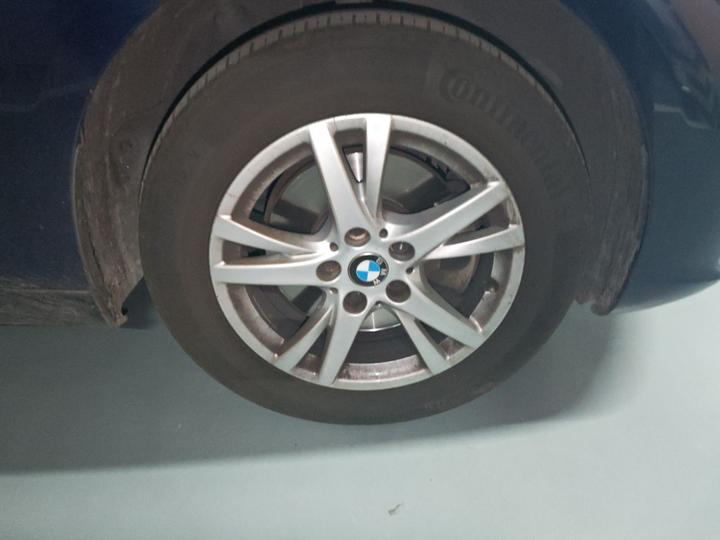 2 Series Wagon 2015 218i Leading photo 8
