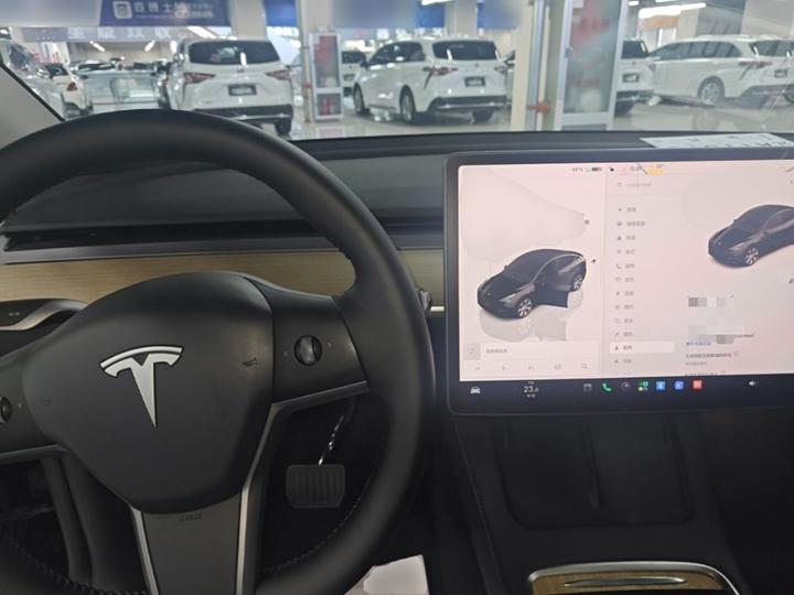 Model Y 2022 Facelift RWD photo 2