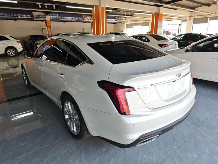 CT5 2023 28T Luxury Standard photo 4