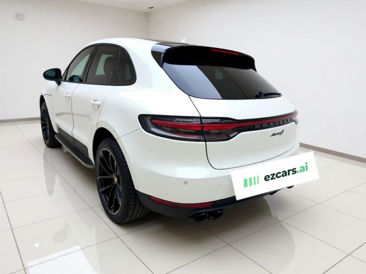 2018 Macan 2.0T photo 4