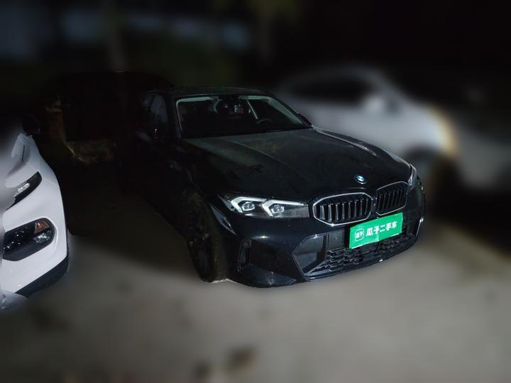 3 Series 2026 330Li M M Sport Night Package photo 3