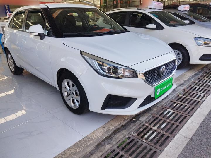 3 2017 1.5L AT Connected Elite photo 3