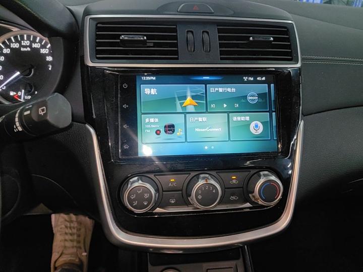 Tiida 2019 1.6L CVT China VI photo 4