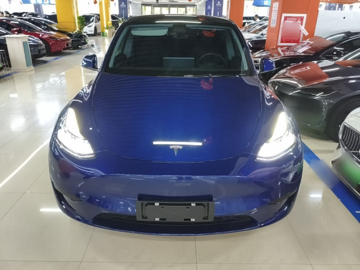 Model Y 2022 RWD photo 2