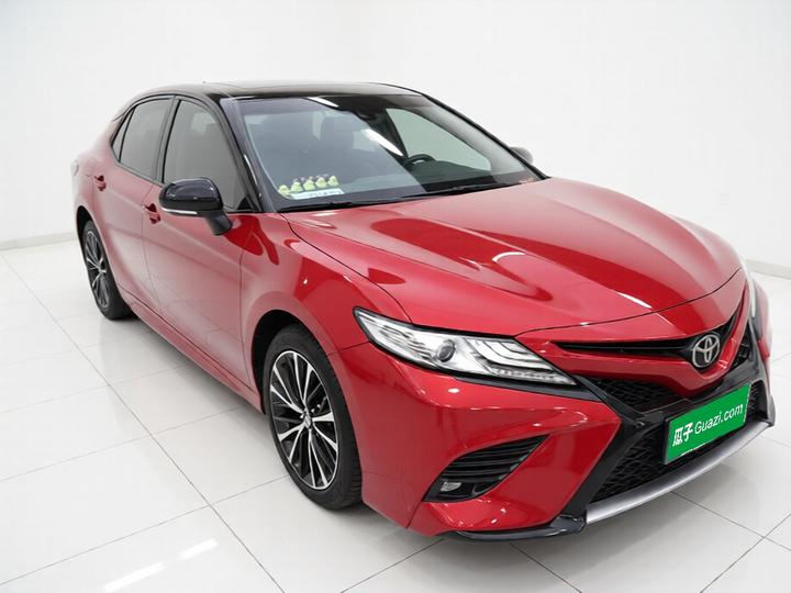 Camry 2019 Facelift 2.0S photo 3