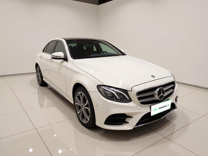 E-Class 2020 E 300 L Sport Luxury photo 3