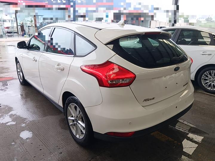 Focus 2015 Hatchback 1.6L AT photo 4