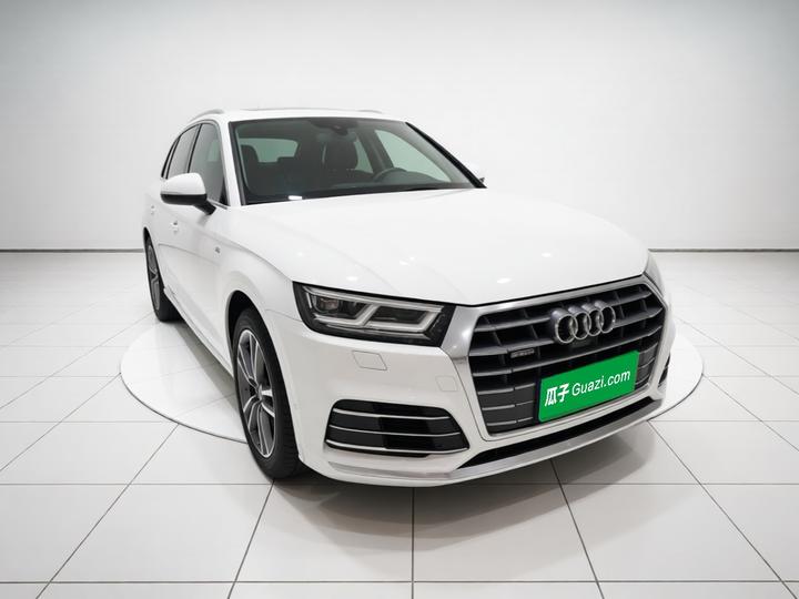 Q5L 2020 45 TFSI Exclusive Fashion photo 3