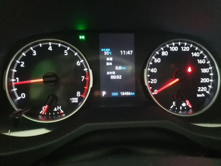 RAV4 2022 2.0L CVT RWD photo 3
