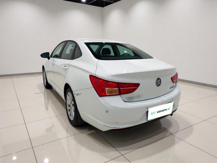 Verano 2017 Sedan 15S AT Progressive photo 4