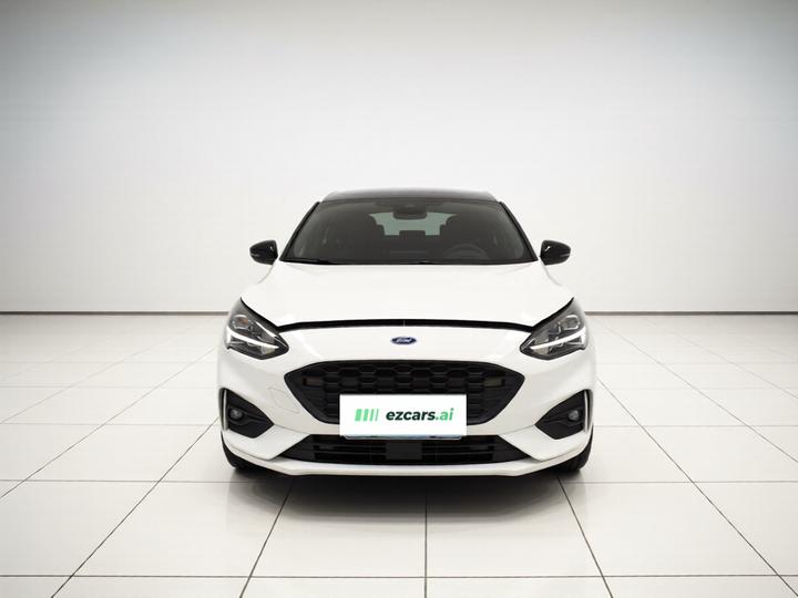 Focus 2020 Sedan EcoBoost 180 AT ST Line photo 2
