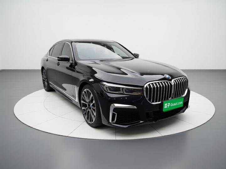 7 Series 2021 740Li Leading M Sport Package photo 3