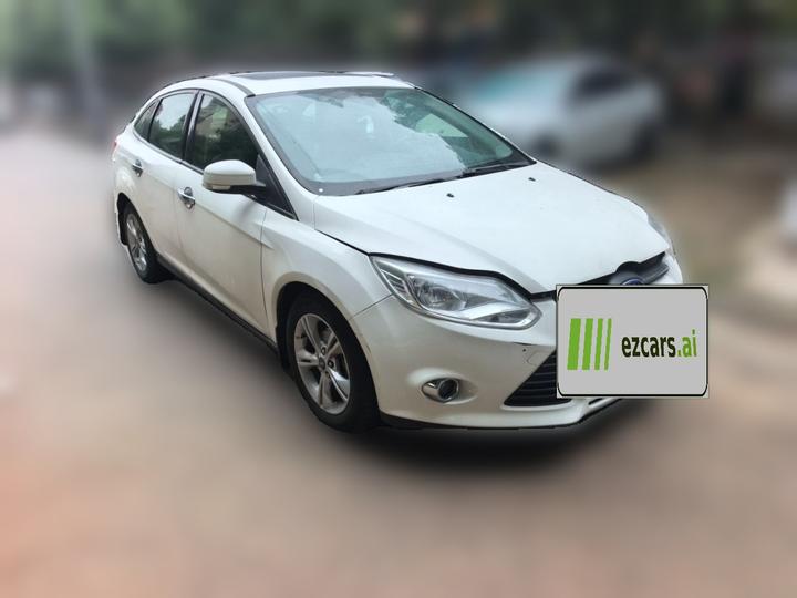 Focus 2012 Sedan 1.6L AT photo 3