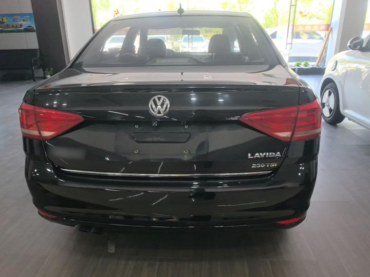 Lavida 2017 230TSI DSG Comfort photo 3