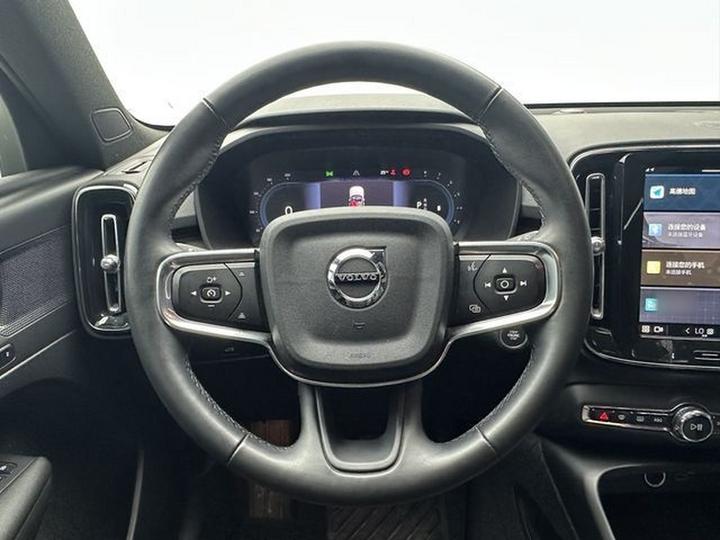 XC40 2024 B3 Luxury