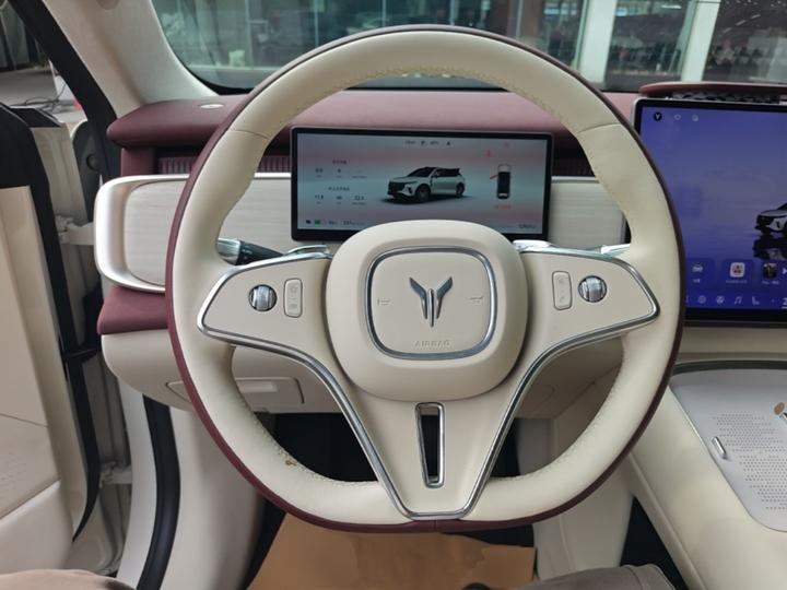 Voyah 2025 AWD Qiankun photo 6