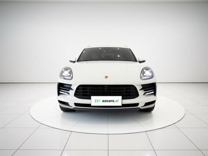 2018 Macan 2.0T photo 2