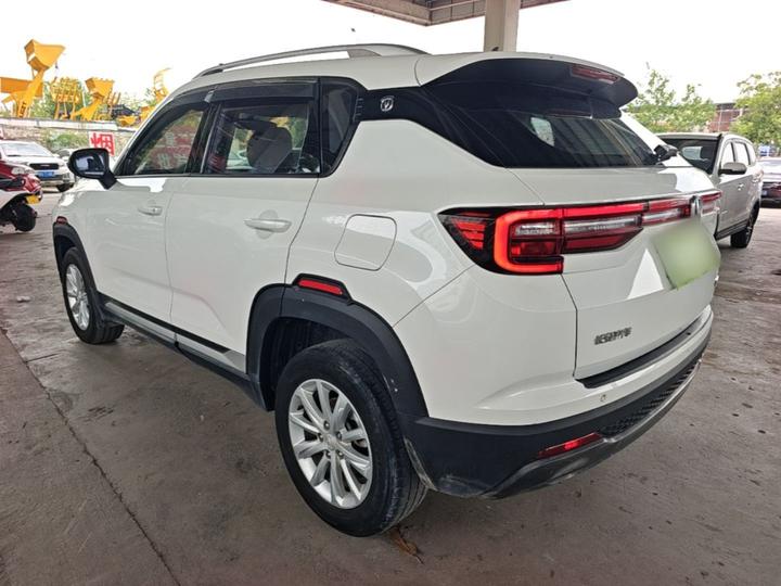 CS35PLUS 2021 1.6L MT Elite photo 4