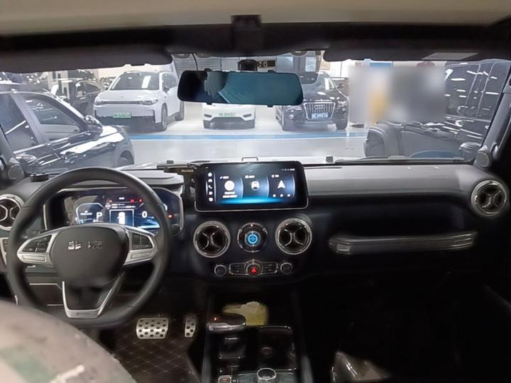 BJ40 2024 2.0T 2020 Honor photo 5