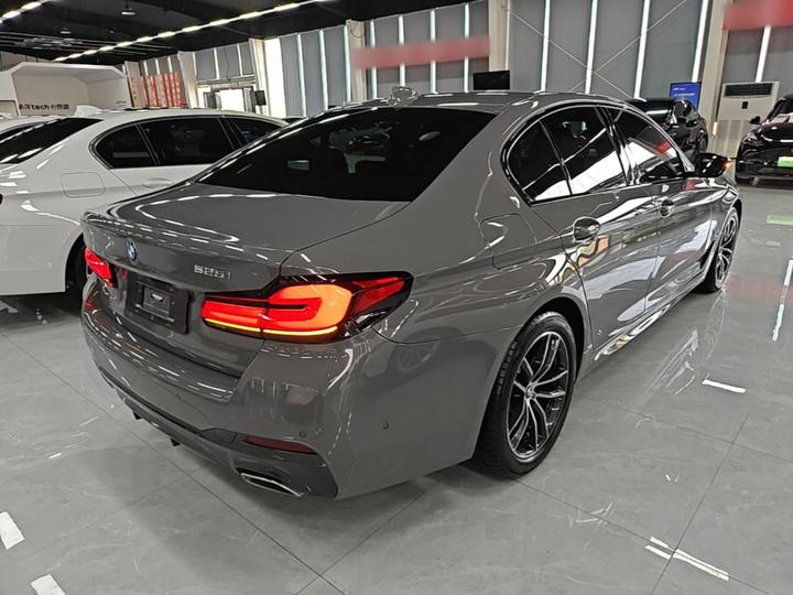 5 Series Imported 2022 525i M Sport Package photo 4