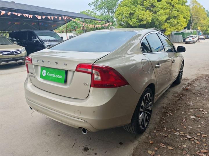 S60 2018 S60L T4 Progressive photo 4