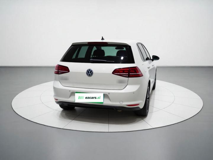 Golf 2016 1.6L AT Comfort photo 5