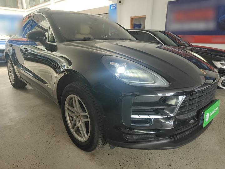 2018 Macan 2.0T photo 3