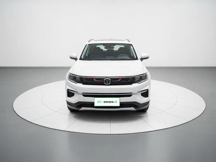 CS35PLUS 2019 1.4T DCT photo 2