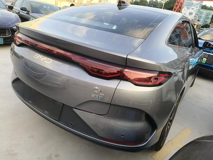 Qin L 2025 EV 545KM Excellence photo 6