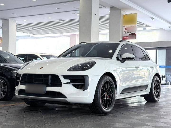 2020 Macan GTS 2.9T