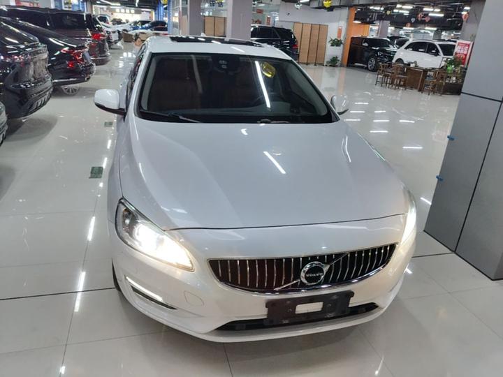 S60 2019 S60L T5 photo 2
