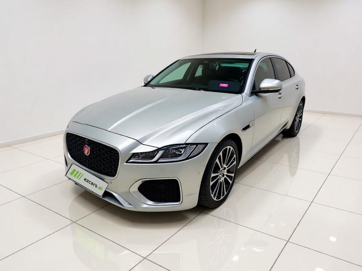 XFL 2024 2.0T P250 RWD Exclusive Luxury