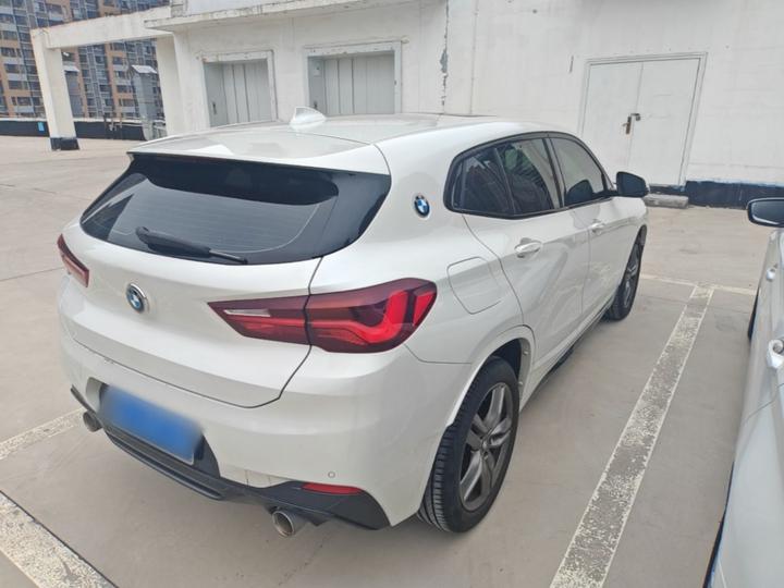 X2 2022 sDrive25i M Sport Package photo 4