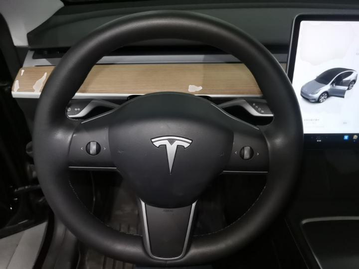 Model Y 2022 RWD photo 2