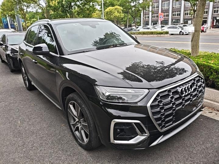 Q5L 2022 Facelift 45T Luxury Dynamic photo 3