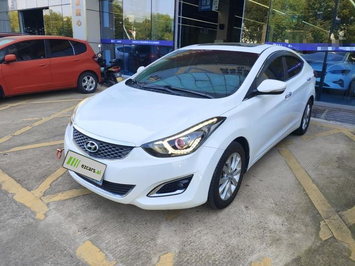 Elantra 2016 1.6L AT Premium
