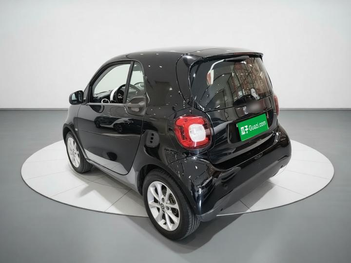 fortwo 2015 1.0L 52 Coupe photo 4
