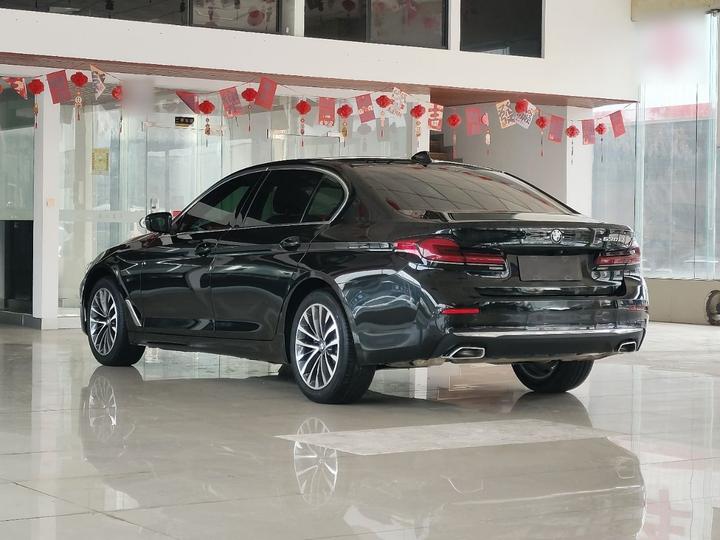 5 Series 2021 525Li Luxury photo 4