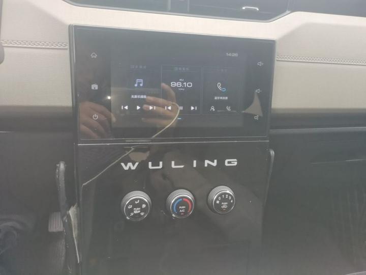 Wuling 2021 1.5T MT Comfort photo 8