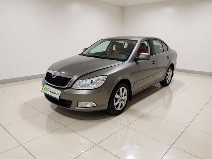 Octavia 2015 Classic 1.6L MT