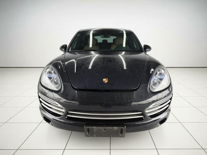 2014 Cayenne Platinum Edition 3.0T photo 2