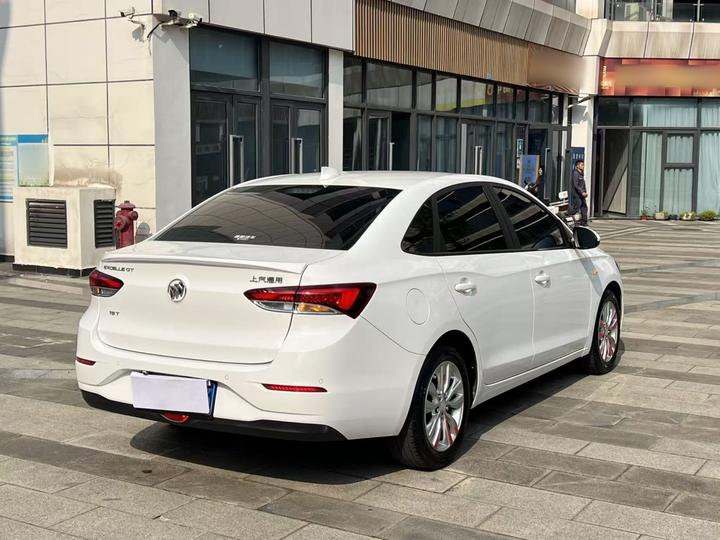 Excelle 2018 15T MT Elite China V photo 4