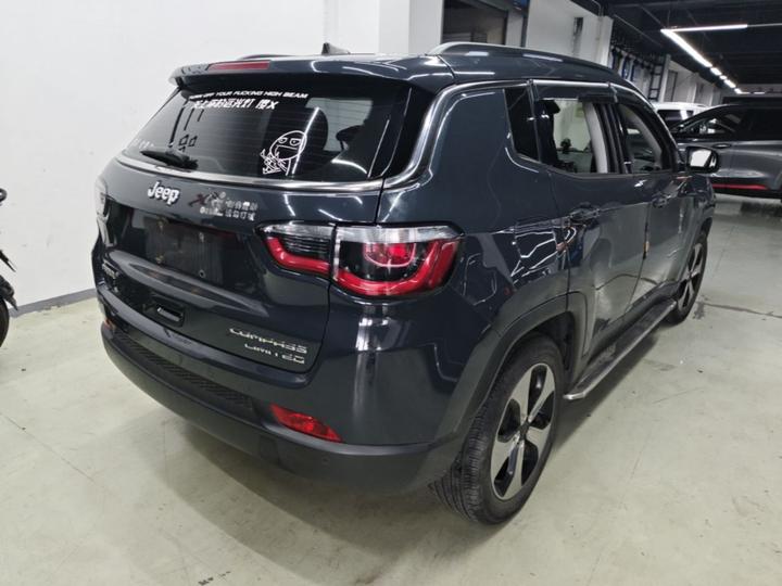 Compass 2017 200T AT Exclusive photo 6
