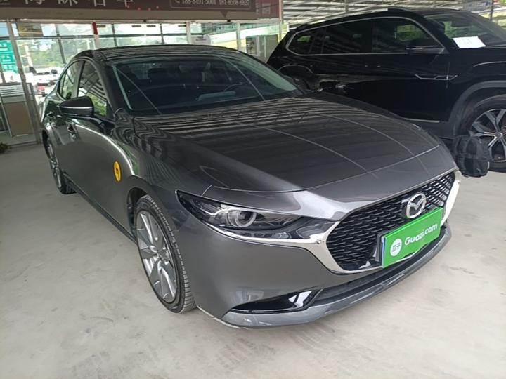 3 Axela 2023 2.0L AT photo 3