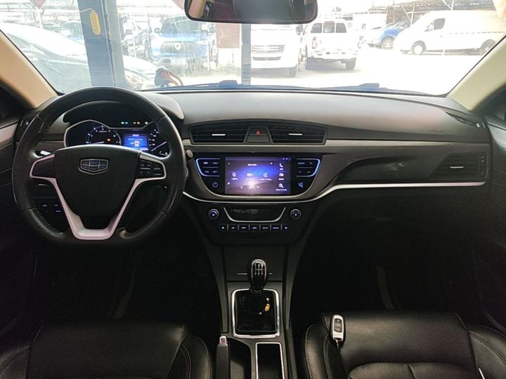 Emgrand 2017 Sedan 1.5L MT photo 5